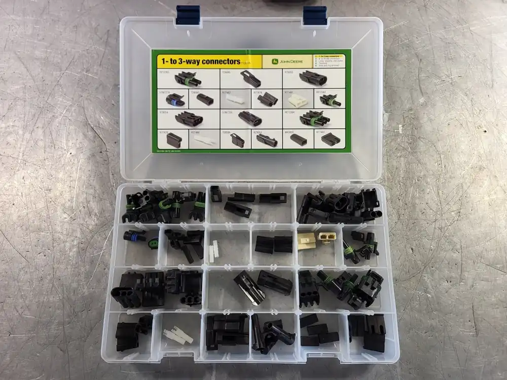 Scrap - 1 to 3-Way Connector Service Kit TY26195