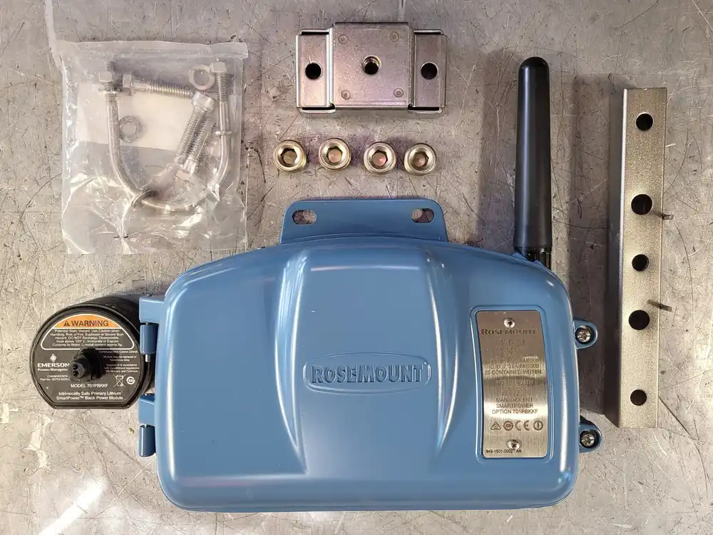 848T Wireless Temperature Transmitter w/ Mounting Accessories