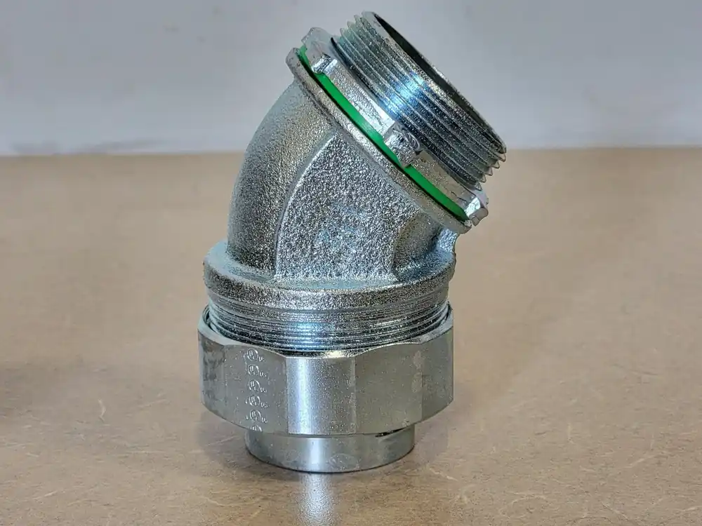 1-1/2" 45 deg. Liquidtight Connector SL45150