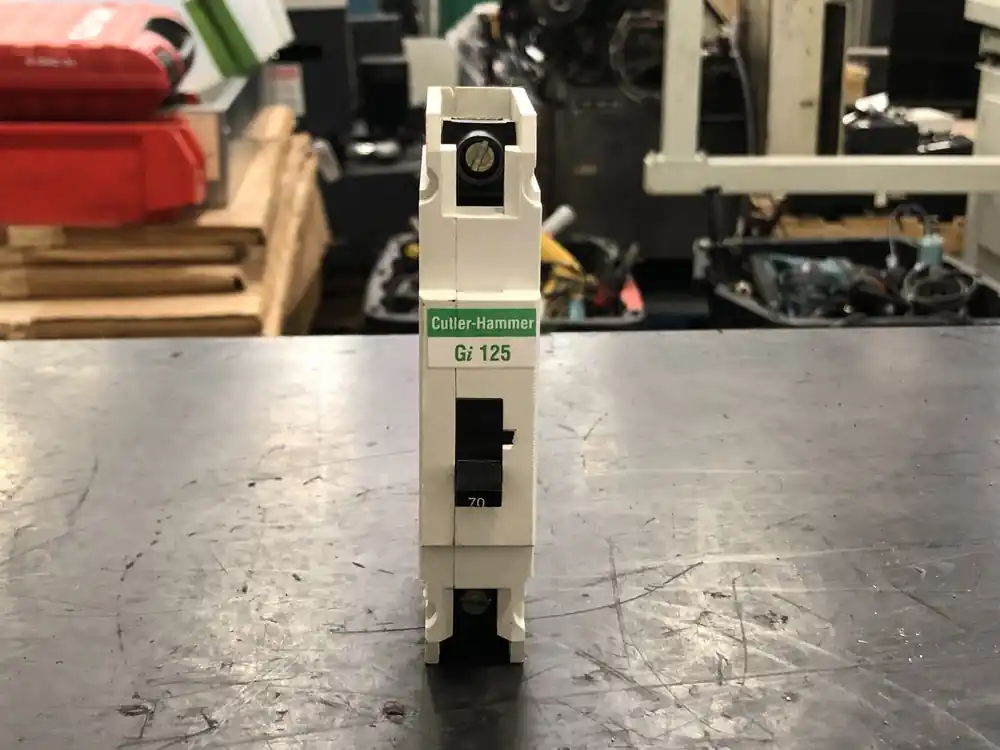 70 Amp, 1 Pole, 240 volts Circuit Breaker GI1070