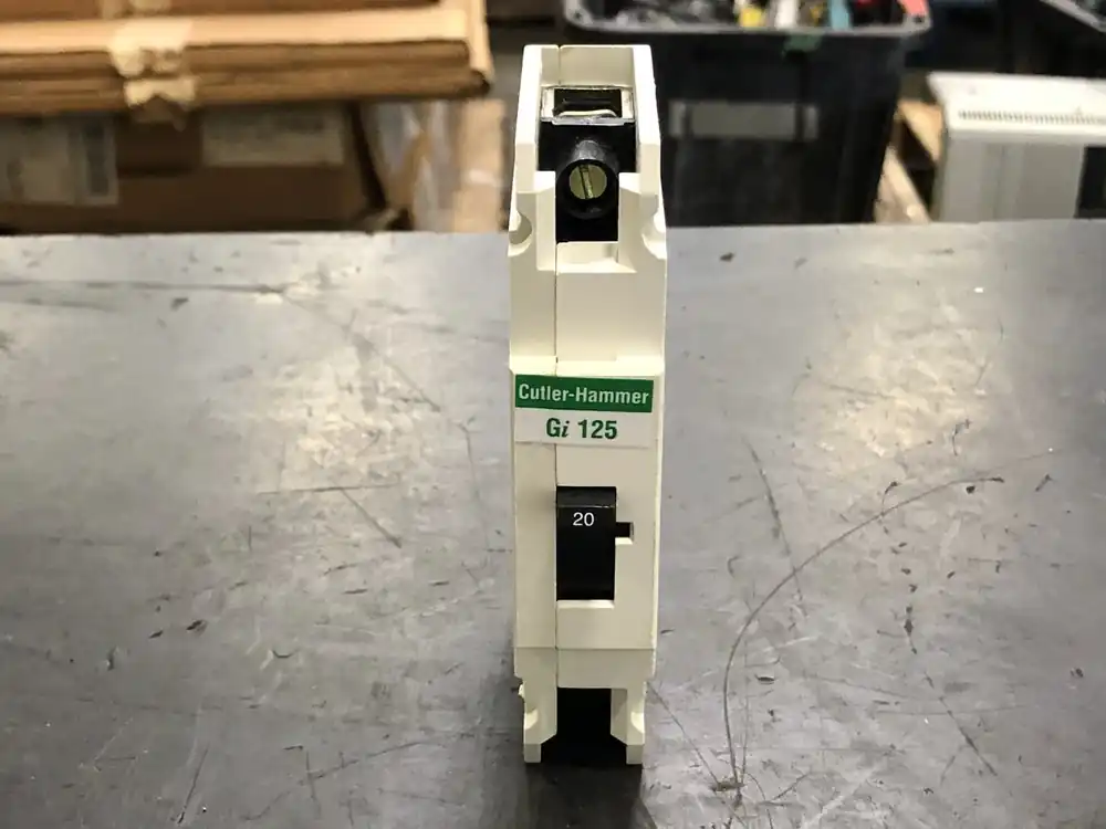 20 Amp, 1 Pole, 240 volts Circuit Breaker GI1020