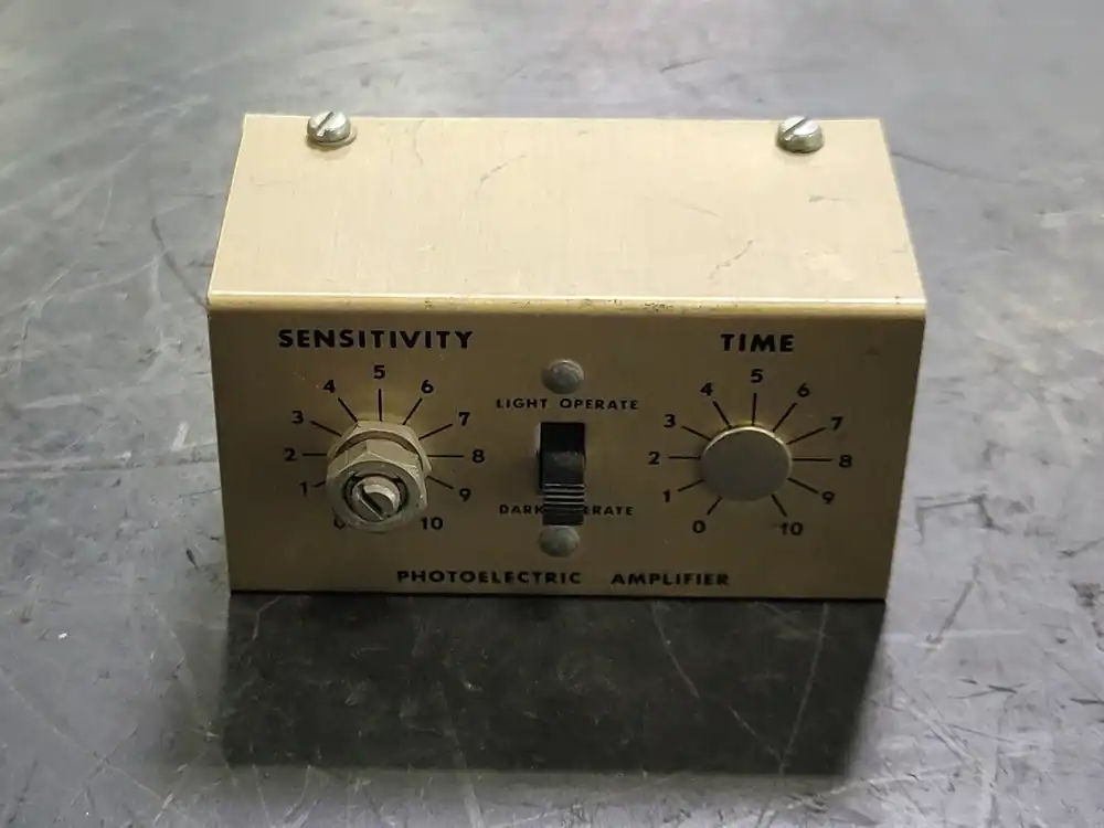 Photoelectric Amplifier Logic Module Type REG3