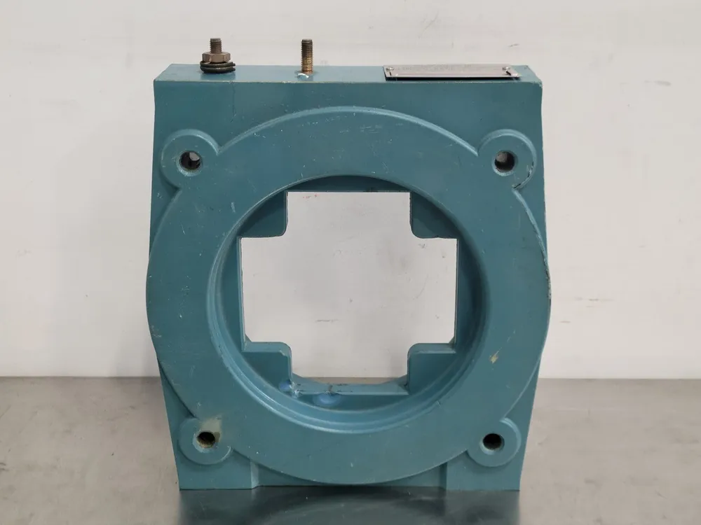 400 5A Ratio Current Transformer 554X-CAL