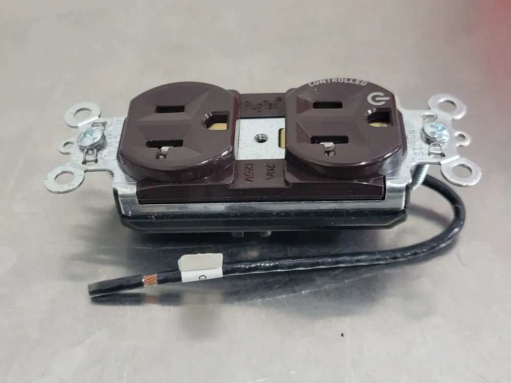 20A, 125V Plug Tail Duplex Receptacle PT5362SCCH (Box of 10)