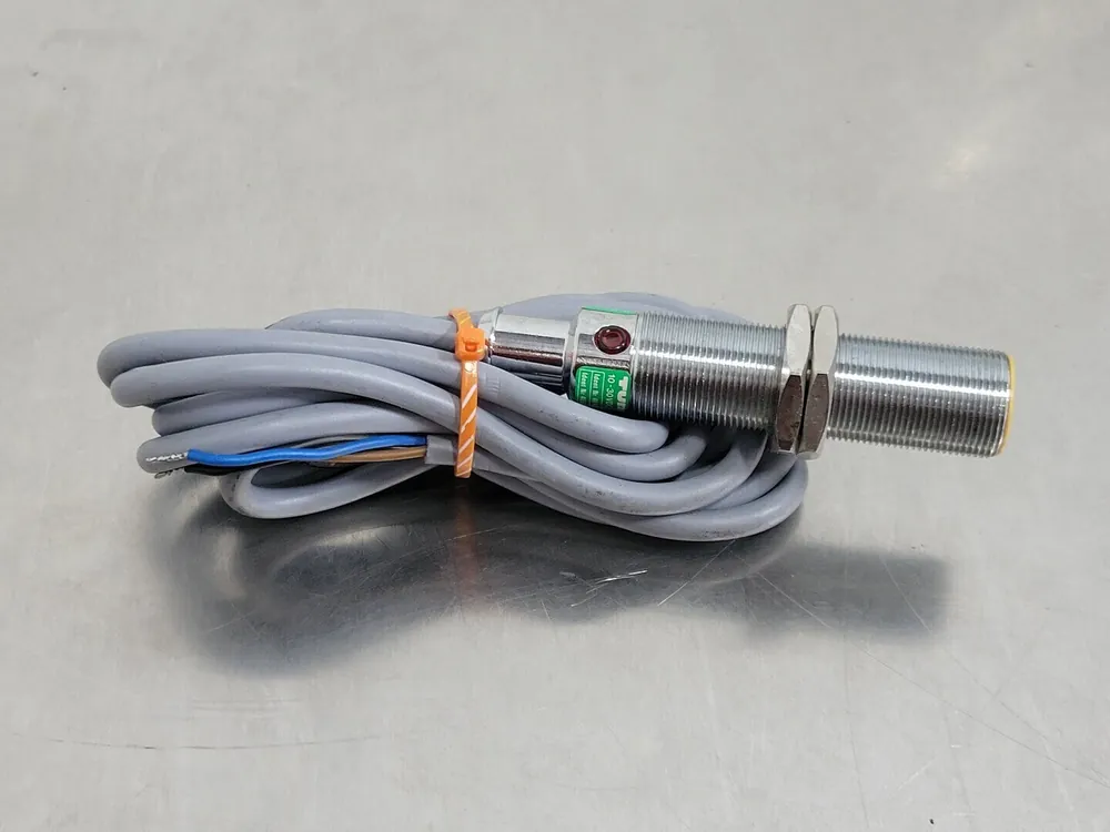 10-30 VDC Inductive Sensor Bi5-M18T-AP6X