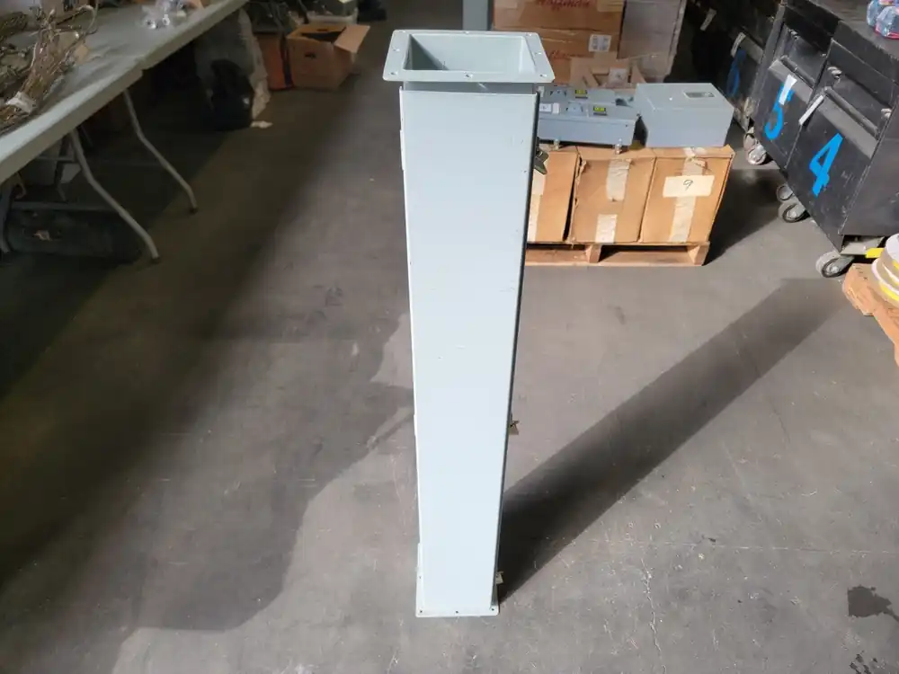 Straight Section Feed-Through Wireway F-66W48, Type 12, 6x6x48