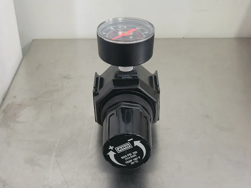 1/2" Pneumatic Regulator R27241-600 w/ Gauge 9129-04