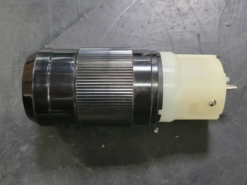 50 Amp, 125 Volts Locking Connector CS6360