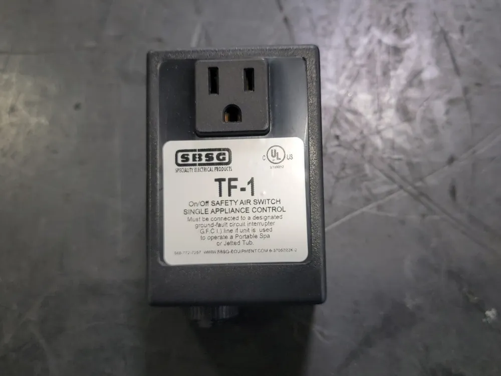 15 Amp Single Air Switch SC913-70-5022