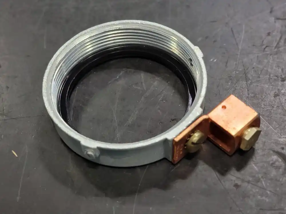 3-1/2" Insulated Grounding Bushing BG-809 (Box of 30)