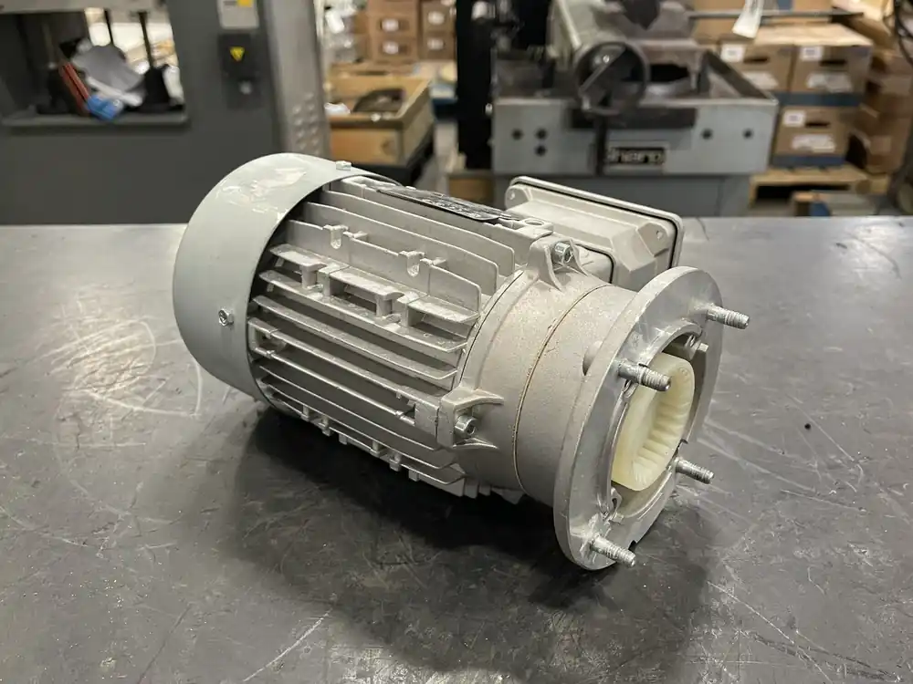 1/4 hp, 230/460 volts, 1680 rpm, Electric Motor Type SK 63L/4CUSTF
