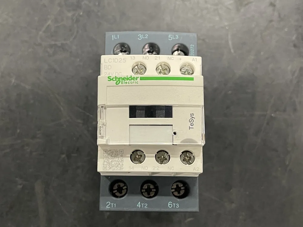 25 Amp, 3 Pole, 1NO + 1NC, 24 VDC Coil Contactor LC1D25BD
