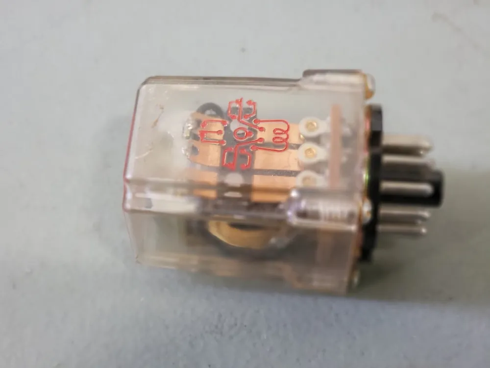 2 Amp, 24 VDC, 11-Pins Signal Relay KCP14