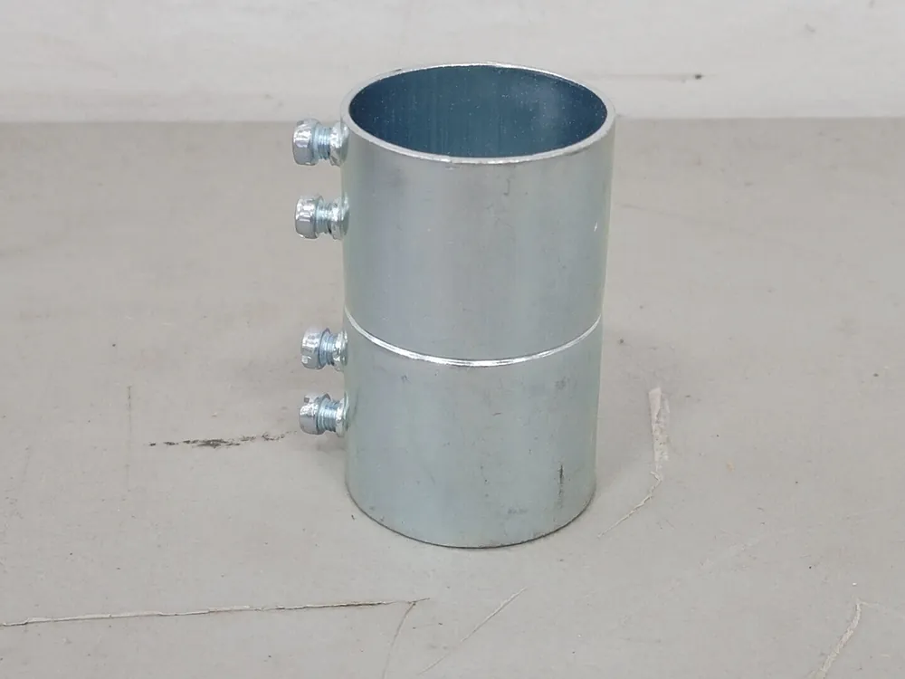 1-1/2" Screw Coupling 464 (Box of 10)