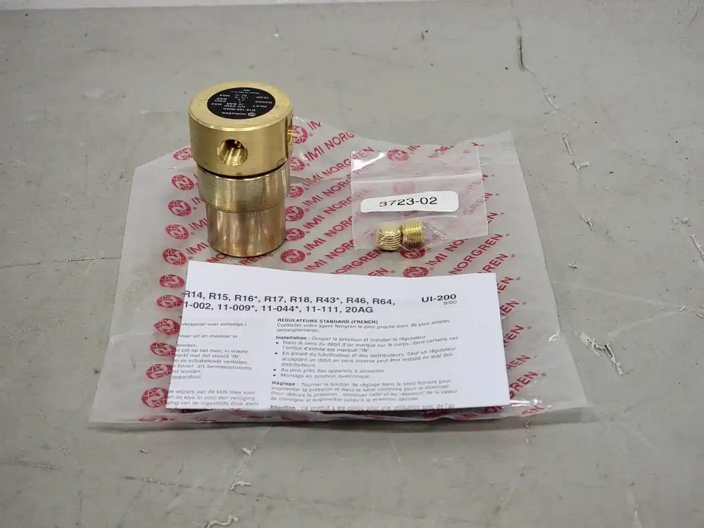 Air/Water Regulator R16-100-R05A, 1/8" PTF (Box of 52)