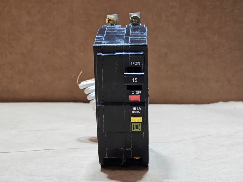 15 Amp 2 Pole 120/240 Volts GFCI Circuit Breaker QOB215GFI