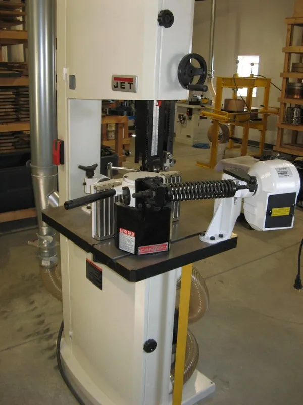 20" Vertical Bandsaw w/ New Blades JWBS20-5