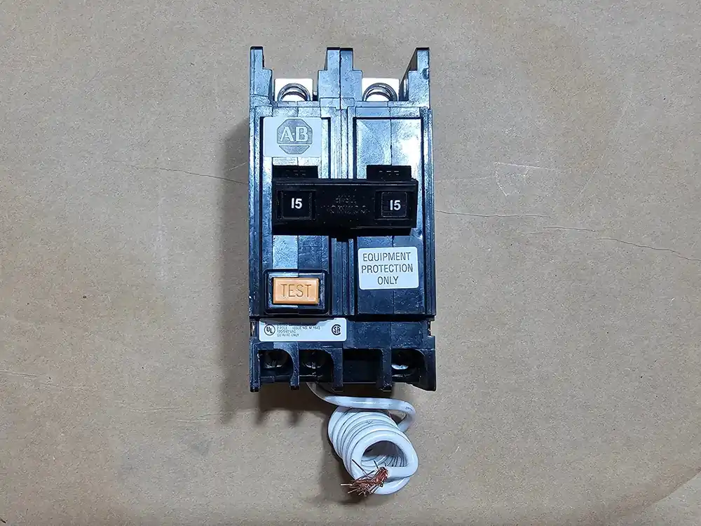 15 Amp 2 Pole 120/240 Volts GFCI Circuit Breaker 1492-MCEA215