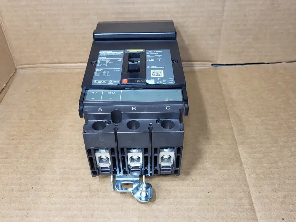 15 Amp, 3 Pole, 600 Volt Circuit Breaker HJA36015