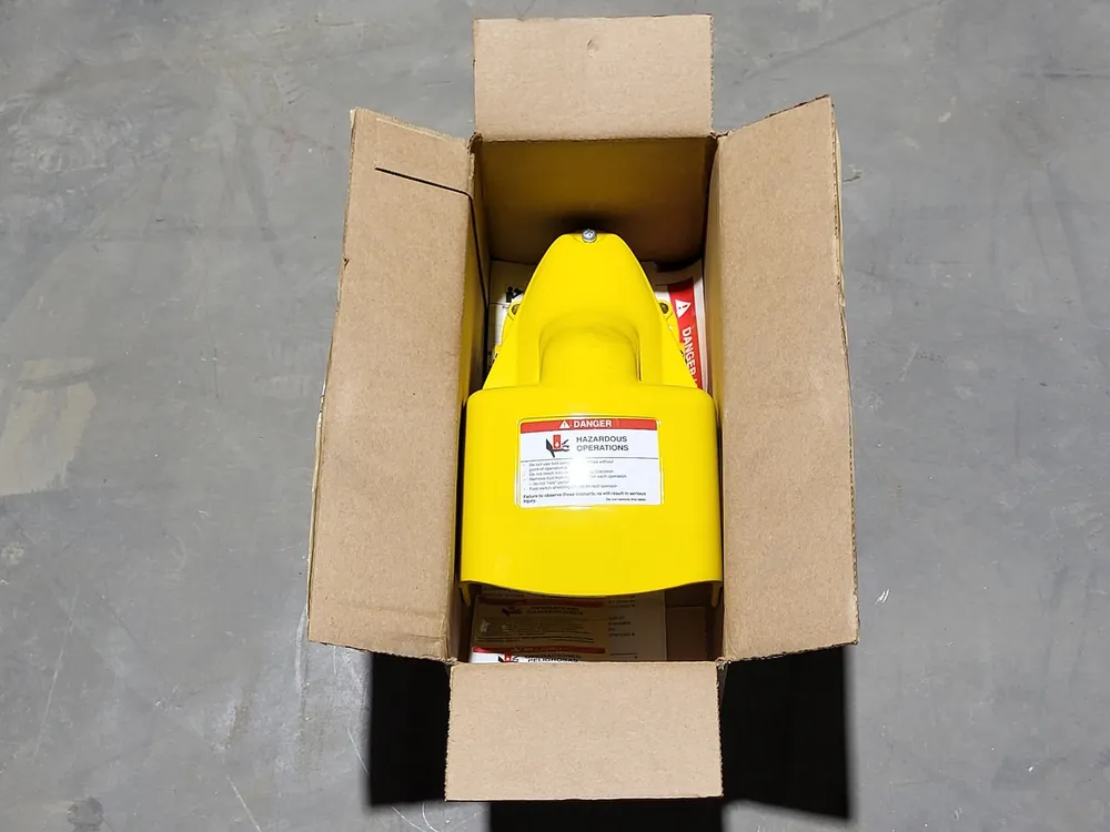 600 Volt Foot Switch 9002AW2