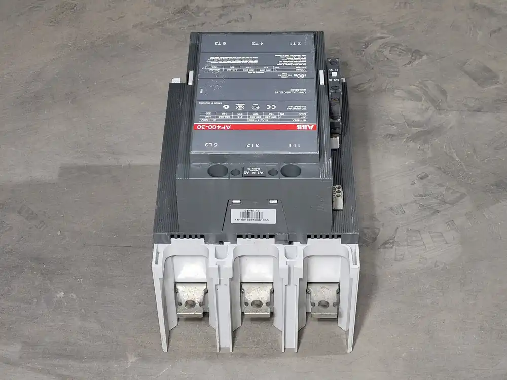 600 Amp, 3 Pole, 130 Volt Coil Contactor AF400-30-11