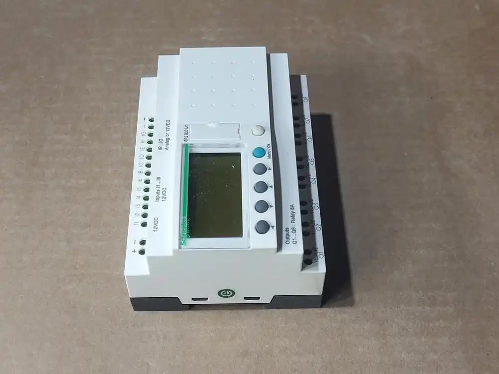 Compact Smart Relay SR2B201JD