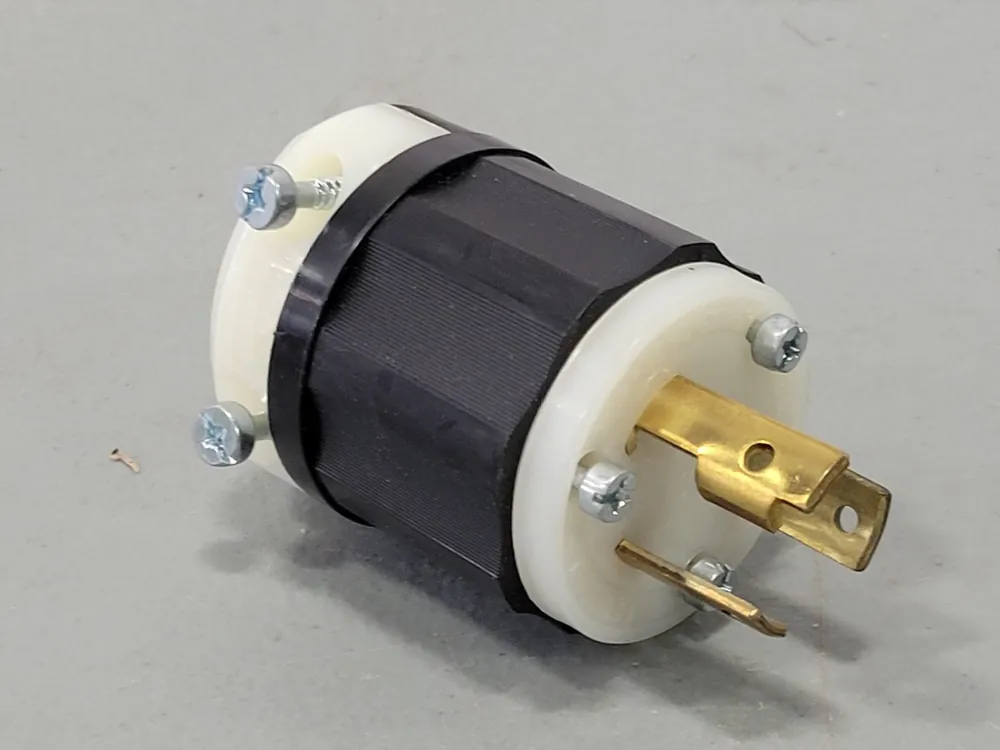 30A, 125V Locking Plug 2611