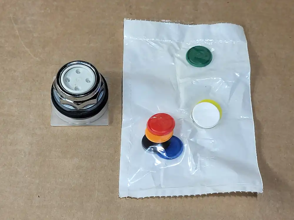 Pushbutton 9001KR1U