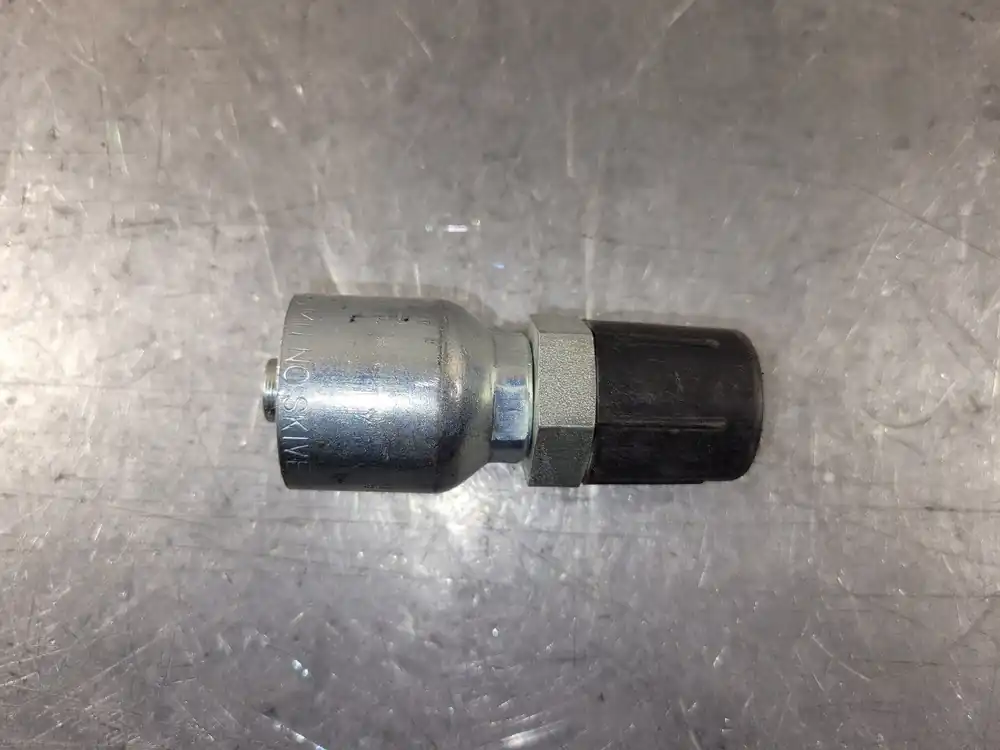 Permanent Straight-Coupling MPT 124-1898
