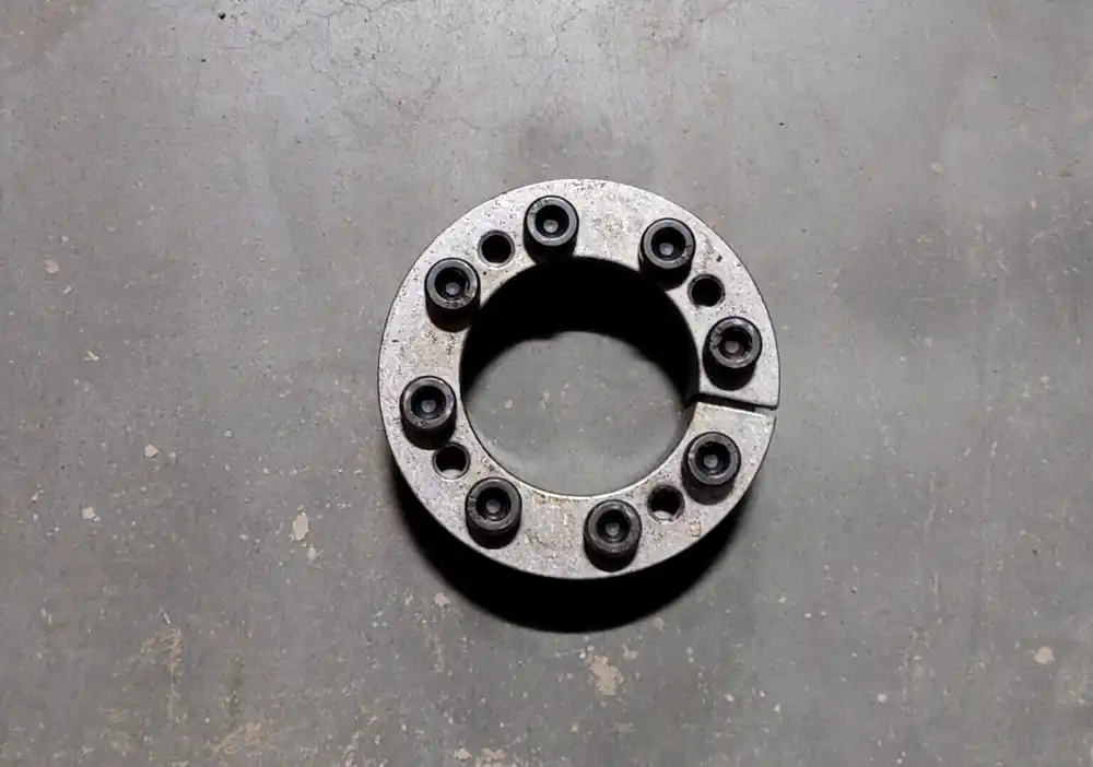 55 x 85 mm Self-Centering Locking Assembly/Keyless Bushing TLK133