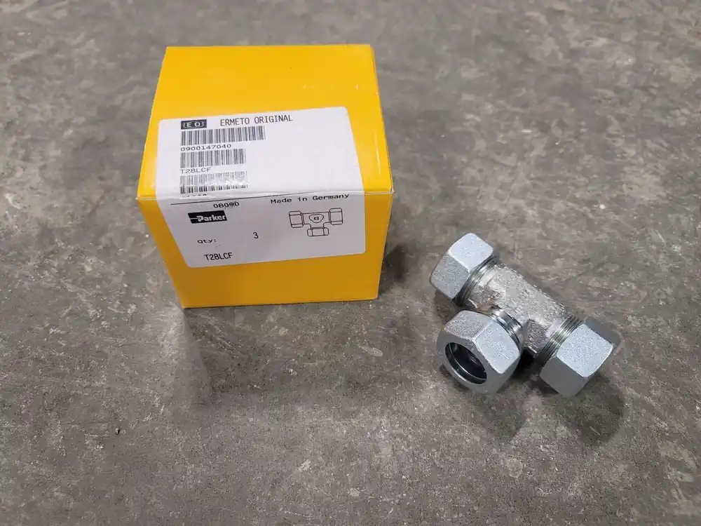 28mm T Union Hydraulic Fitting T28LCF (Box of 3pcs)