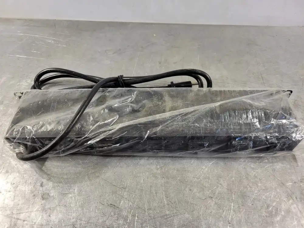 19" Rackmount Power Supply w/ 6 Rear Outlets 12 Amp 6 ft Cord No. PS188A-R2