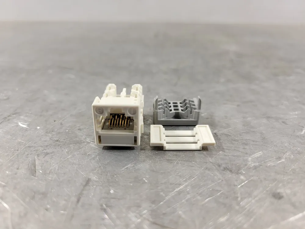 MGS400-262 Category 6 U/UTP Information White Outlet No. 700206725