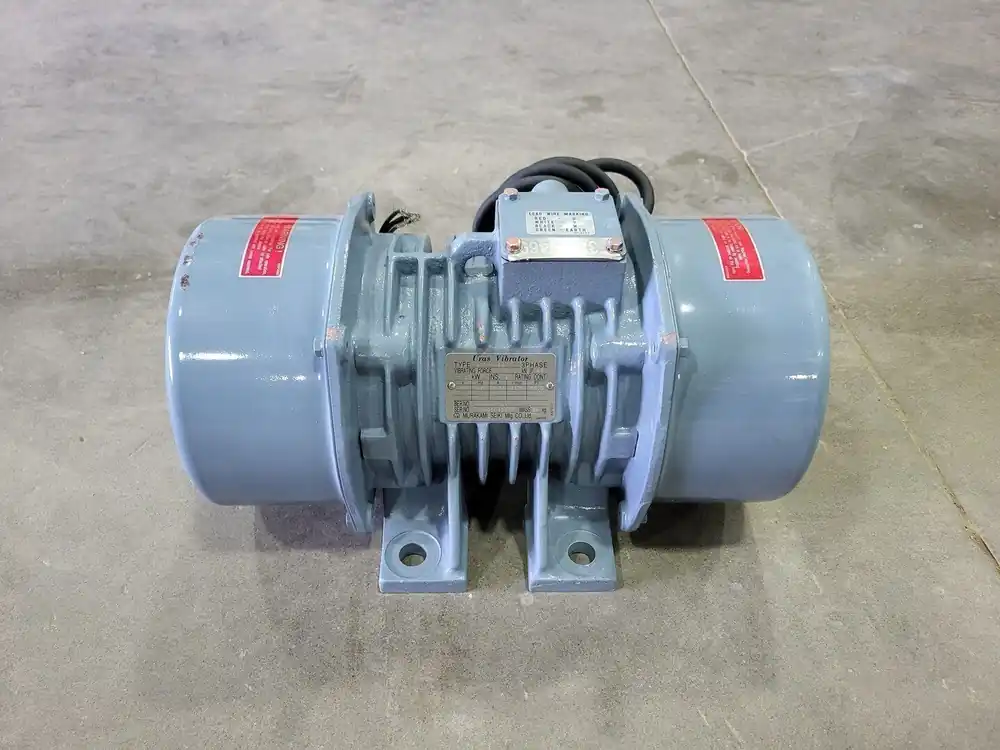 Uras 0.35kW Vibrator Motor KEE-5-6W