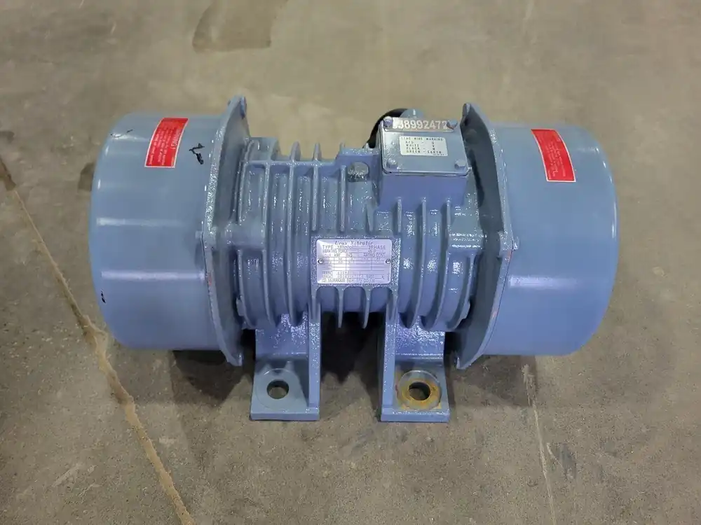 Uras 0.6 kW Vibrator Motor KEE-9-6BW