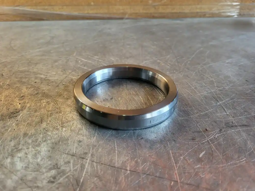 3.5" ID 4.3" OD Octagonal Ring Joint Gasket R24