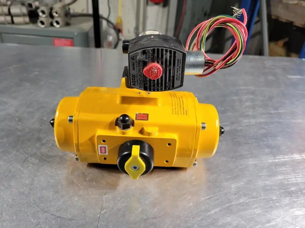 Pneumatic Valve Actuator ES0065.U2A04A.14K2 w/ Solenoid Valve