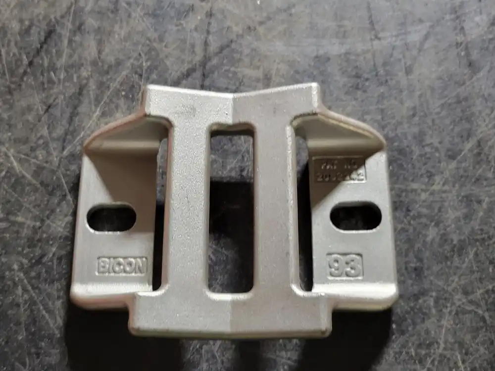 Cable Multicleat Base (Box of 29)