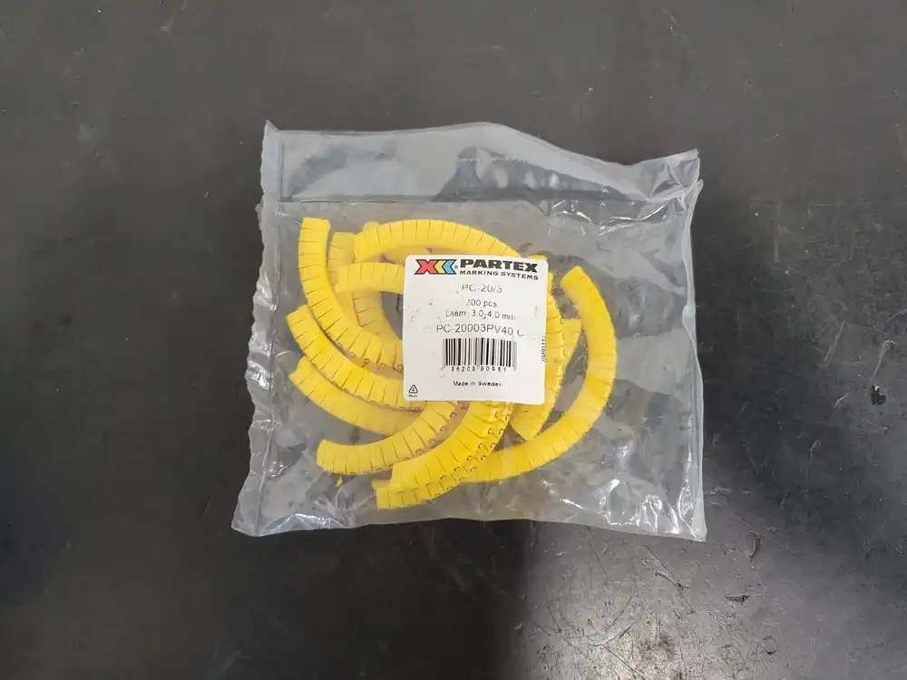 PC 20/3 Character C Cable Marker PC-20003PV40.C (200 pcs)