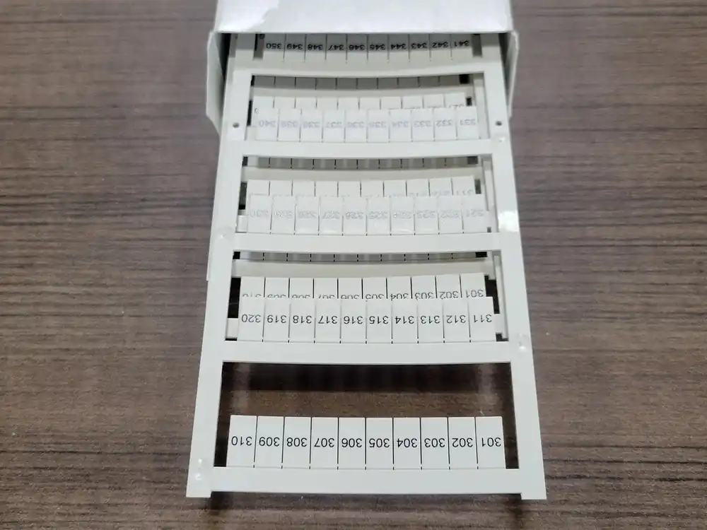 Terminal Block Snap-In Individual Marker Card 1492-MS6X12H301-350 (Box of 5)