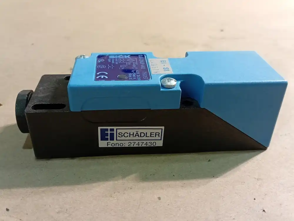 Inductive Proximity Sensor IQ40-20NUP-KK0, 7902137