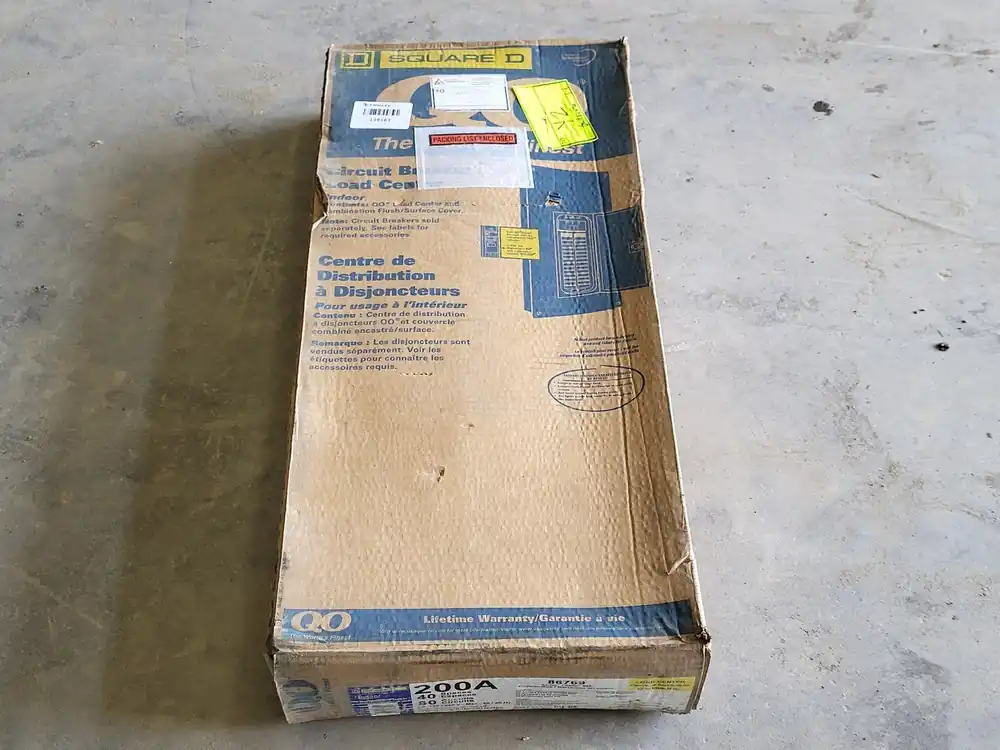 200 Amp, 120/240 Volts, 1-Phase Circuit Breaker Load Center S05 86769