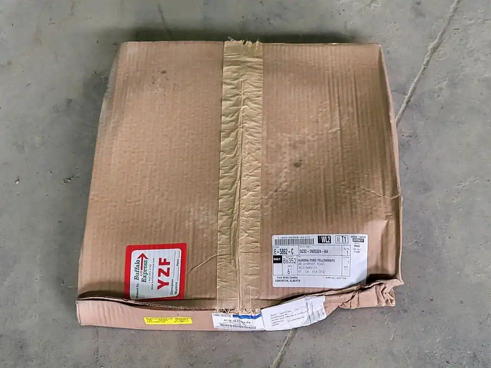 5C3Z-2625324-AA Ford F250-F550 Super Duty Rear Door Weatherstrip Seal R & L