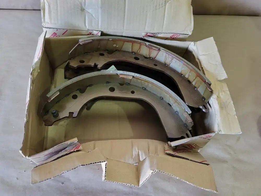 Brake Shoe Kit 04495-60070