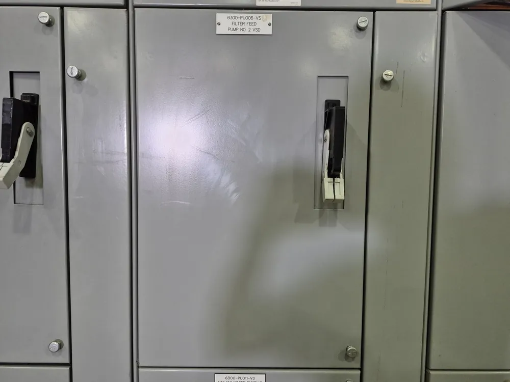 300 Amp 3 Pole 600V 3Ph Circuit Breaker HHJD63F400, MCC Bucket Tiastar
