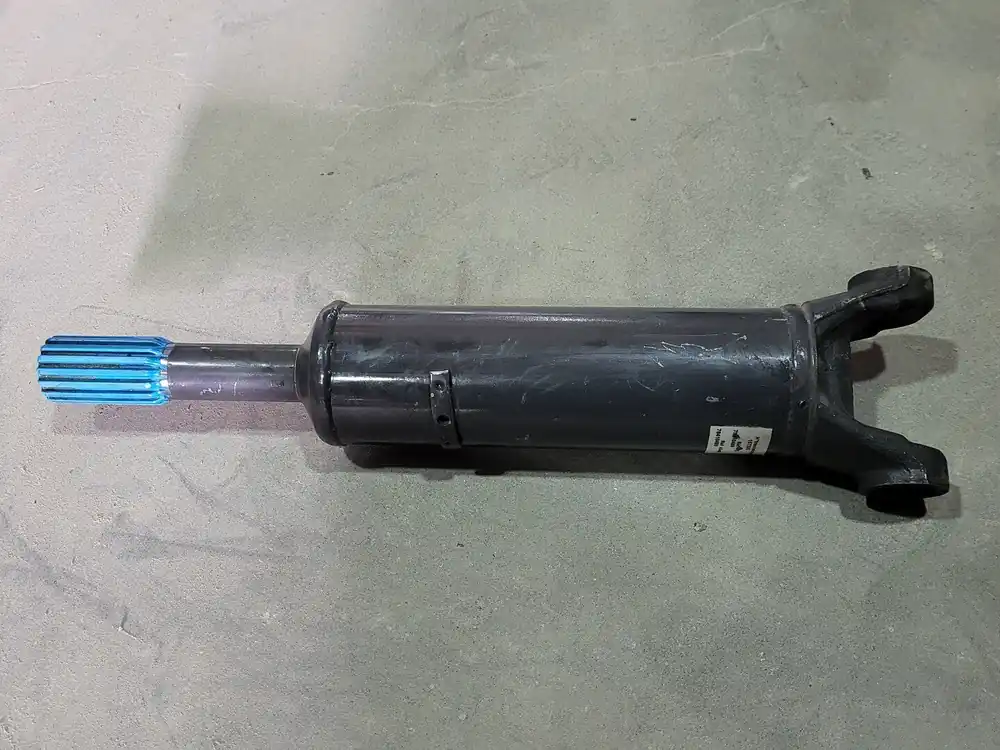 Rear Drive Line, 78410489