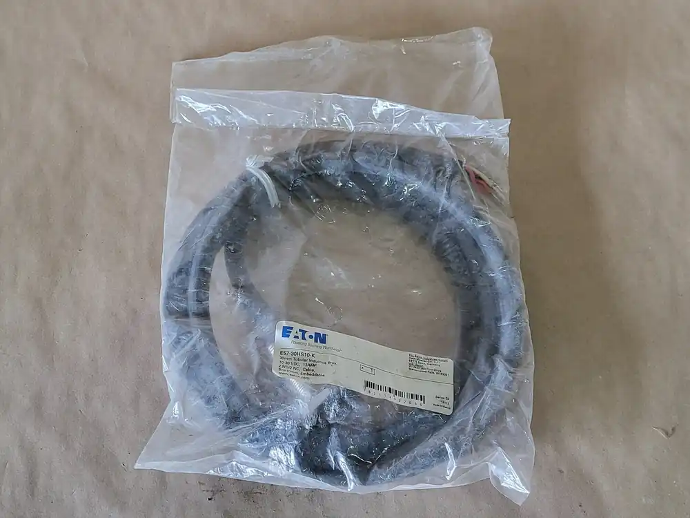 Inductive Proximity Sensor E57-30HS10-K