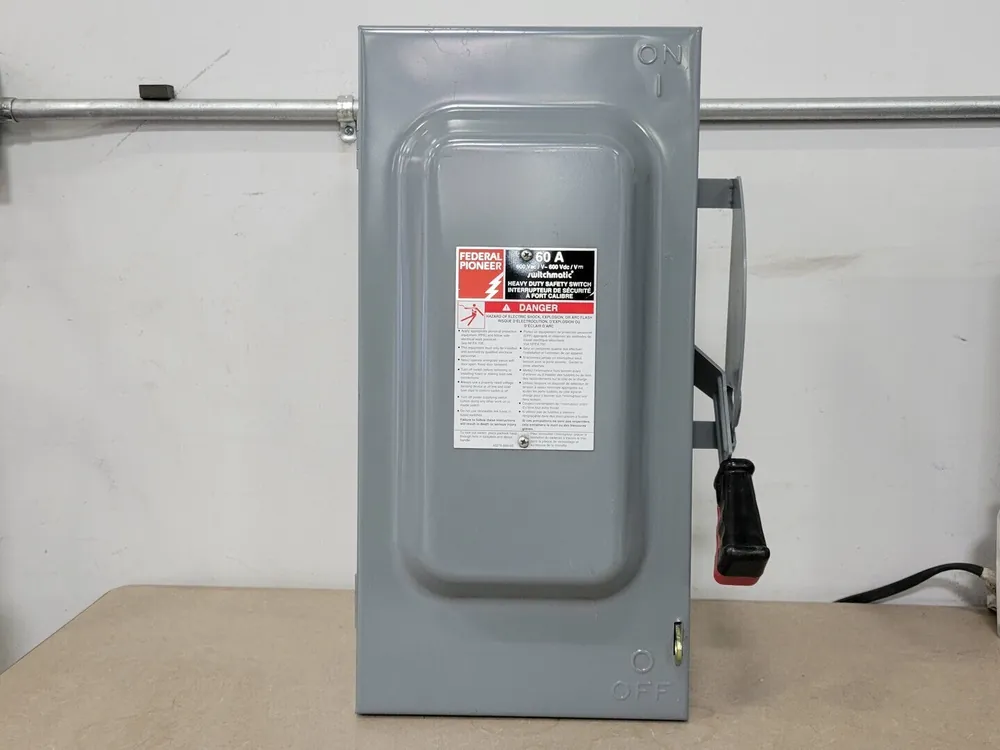 60 Amp Heavy Duty Safety Switch C5636