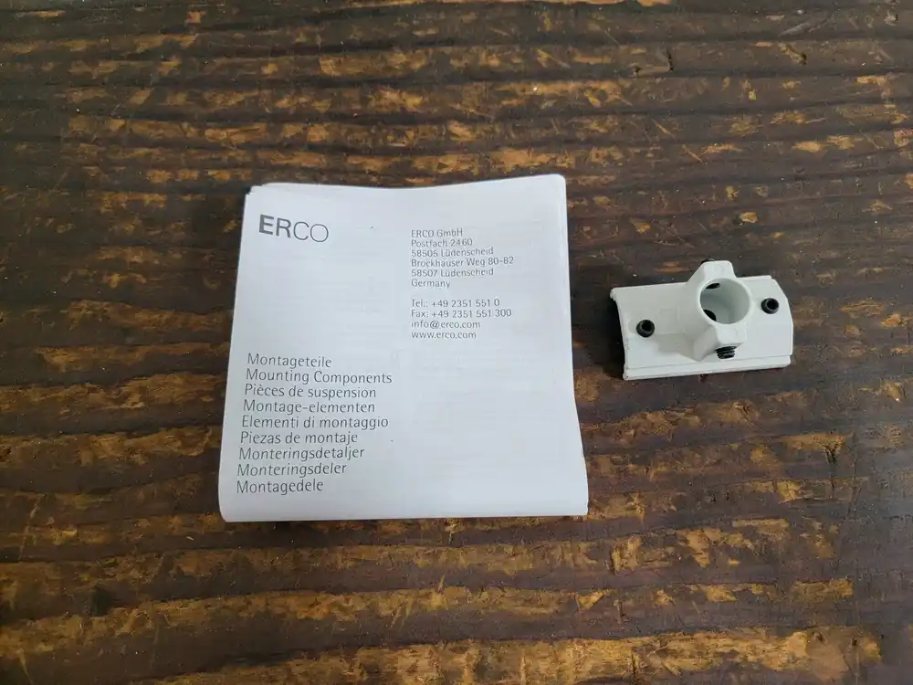 Mounting Bracket 78671.000 for Suspension on Track White