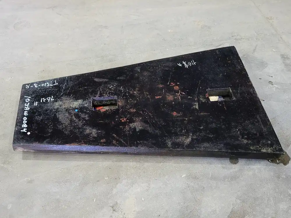 T7510-3-R Lower Cheek Plate RH for TRIO CT3042 Crusher
